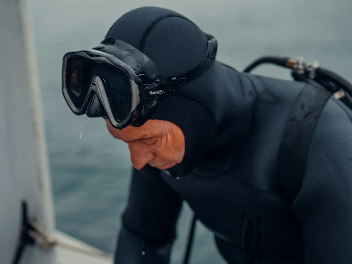 Drysuit comparison: trilaminate vs compressed neoprene