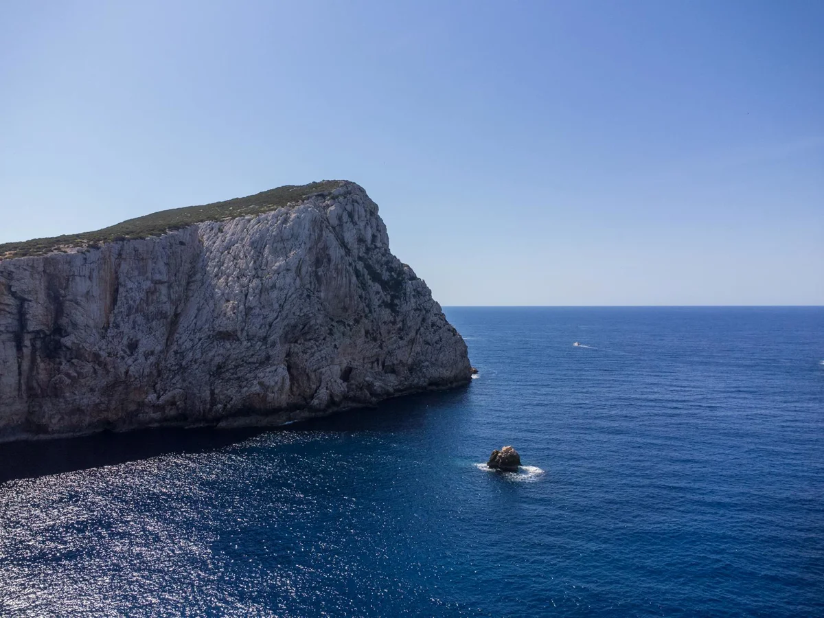 Sardenha, Capo Caccia: mergulho em gruta a 30 m e lagostas no norte