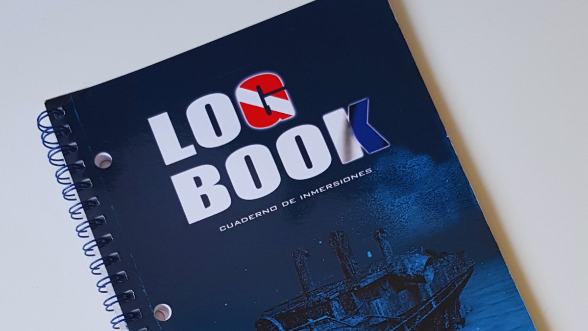 Choose your Logbook or Diving Notebook to your liking and needs