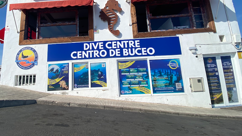 Manta Diving Lanzarote logo