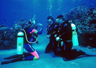 DELTA DIVE CLUB