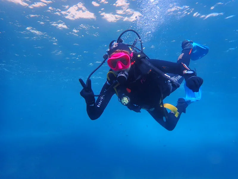 Palma Diving. We love to teach diving! 5 star padi dive center