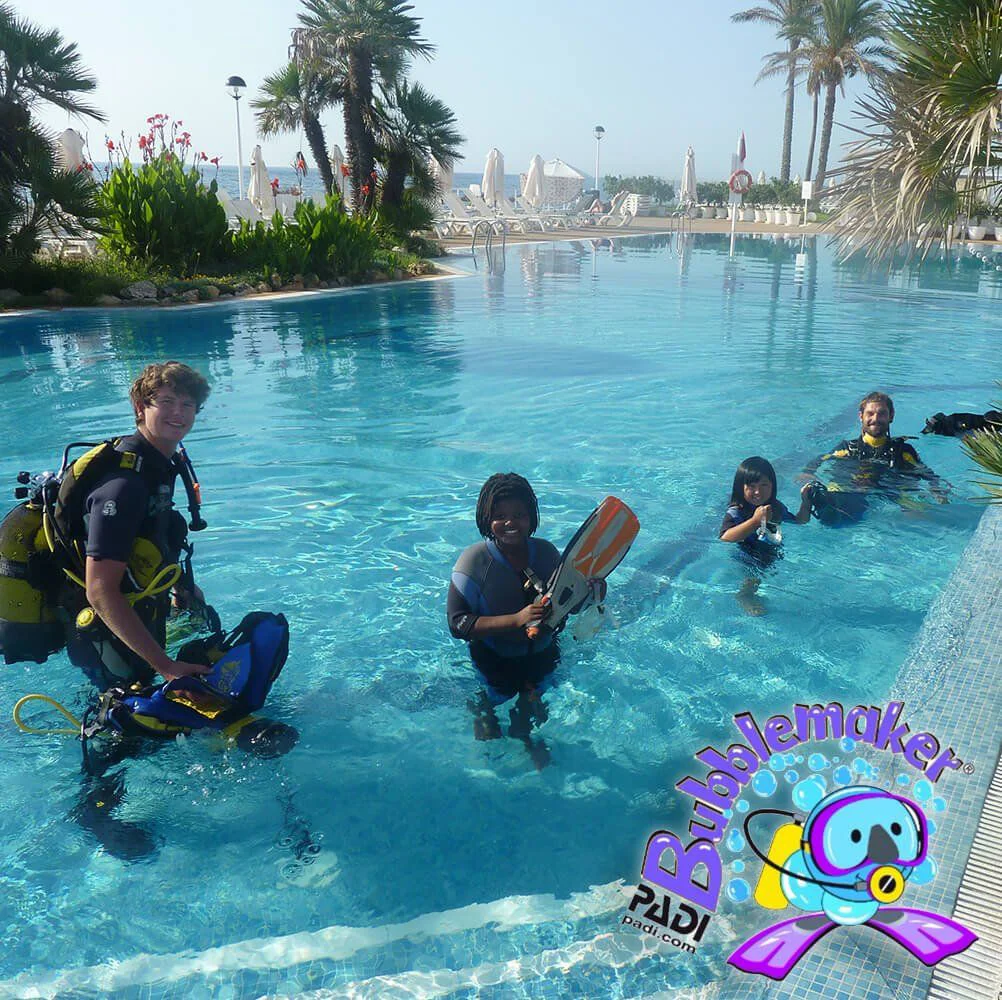 Diving for the little ones